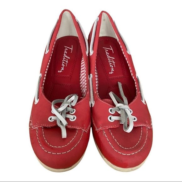 Traditions Nantucket nautical wedge shoes red. 6 - Picture 3 of 6